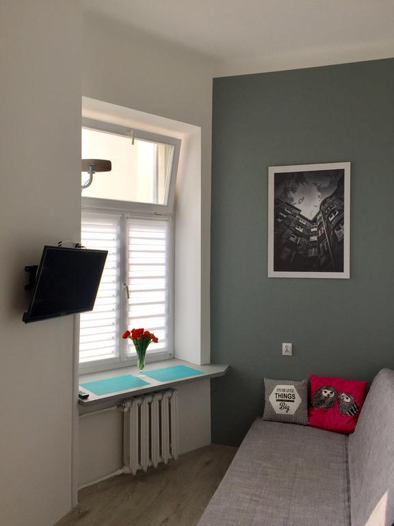 Apartament Zelazna Warschau Buitenkant foto