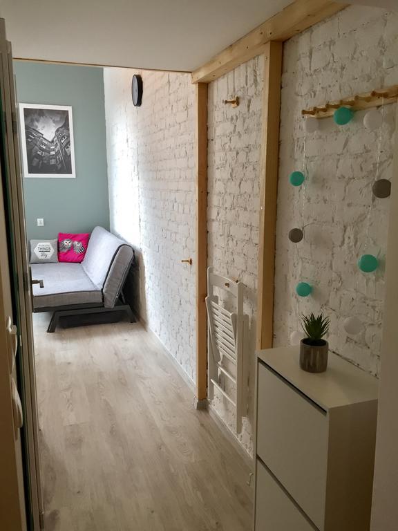 Apartament Zelazna Warschau Buitenkant foto