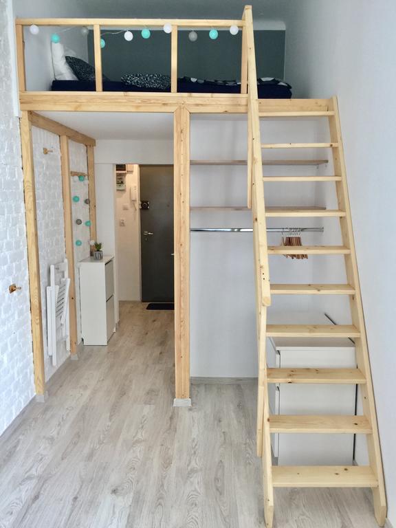 Apartament Zelazna Warschau Buitenkant foto