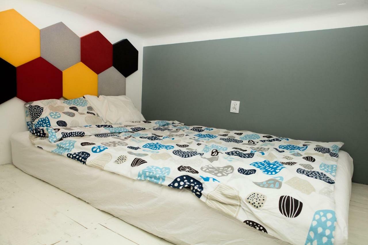 Apartament Zelazna Warschau Buitenkant foto